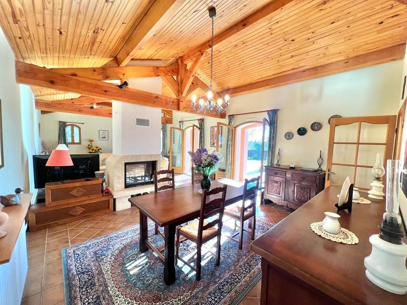 Maison - 148 m² - 7 pièces