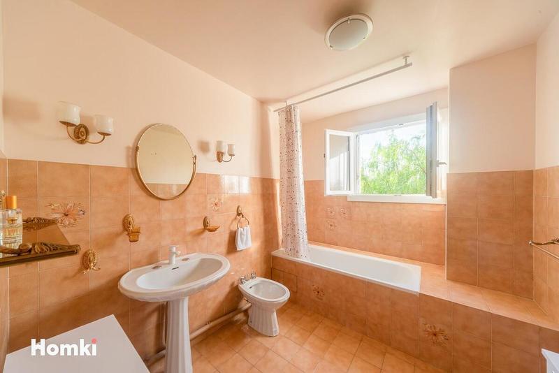 Maison - 104 m² - 4 pièces