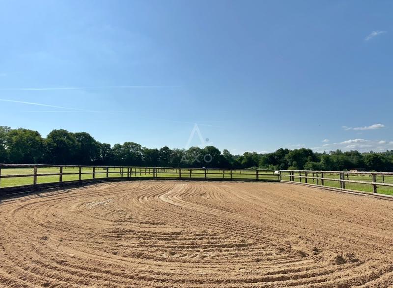 Haras - 180 m² - 7 pièces