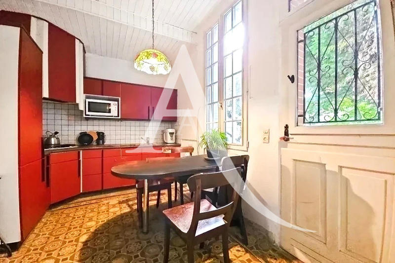 Maison - 182 m² - 5 pièces