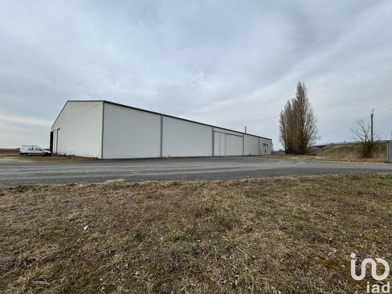 Local commercial - 2 900 m²