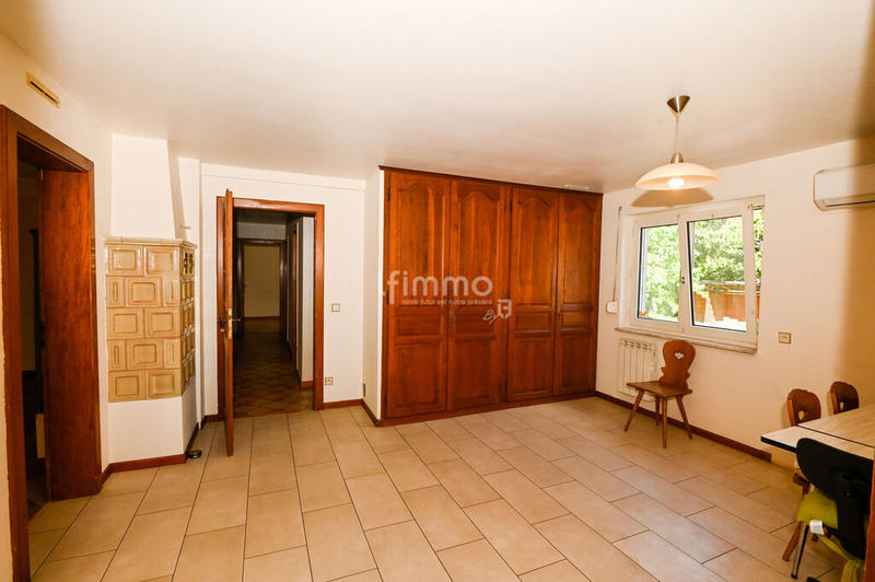 Maison - 194 m² - 8 pièces