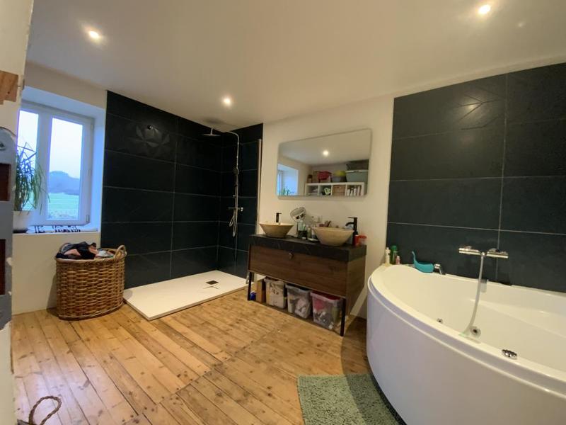 Maison - 166 m² - 6 pièces