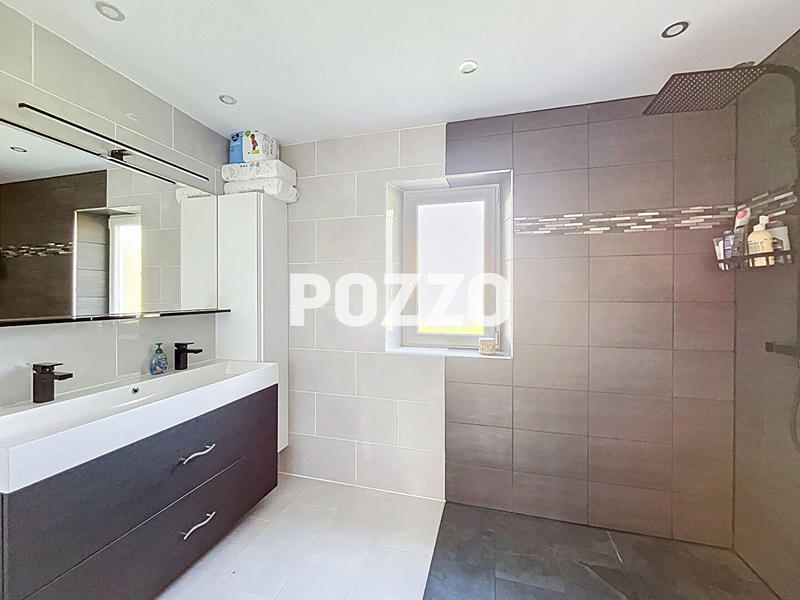 Maison - 93 m² - 3 pièces