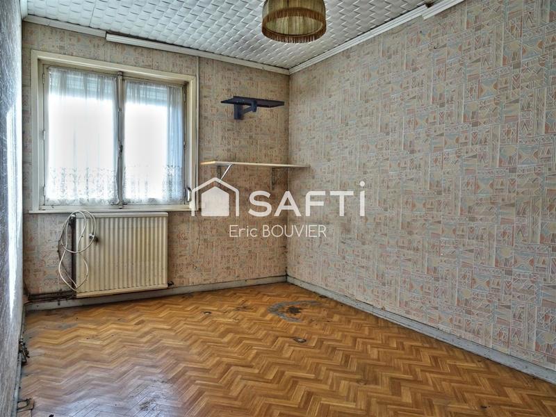 Maison - 77 m² - 5 pièces