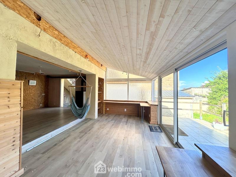 Appartement - 166 m² - 2 pièces