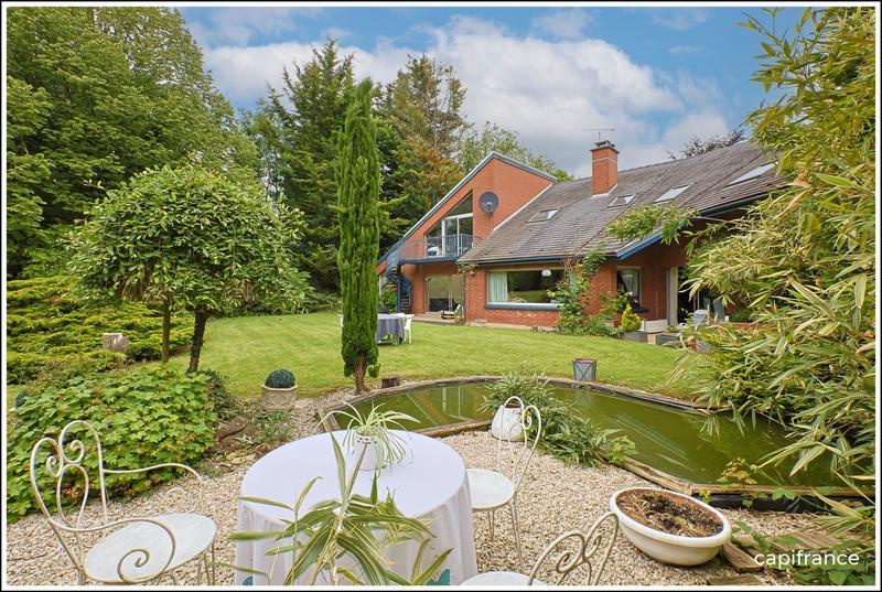 Maison d'architecte - 319 m² - 10 pièces