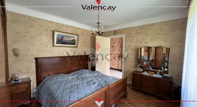 Maison - 90 m² - 5 pièces