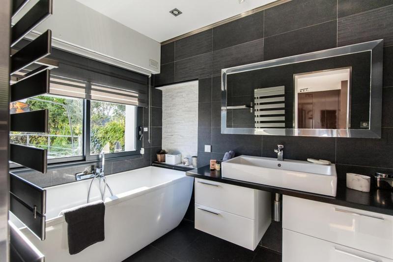 Maison - 182 m² - 5 pièces