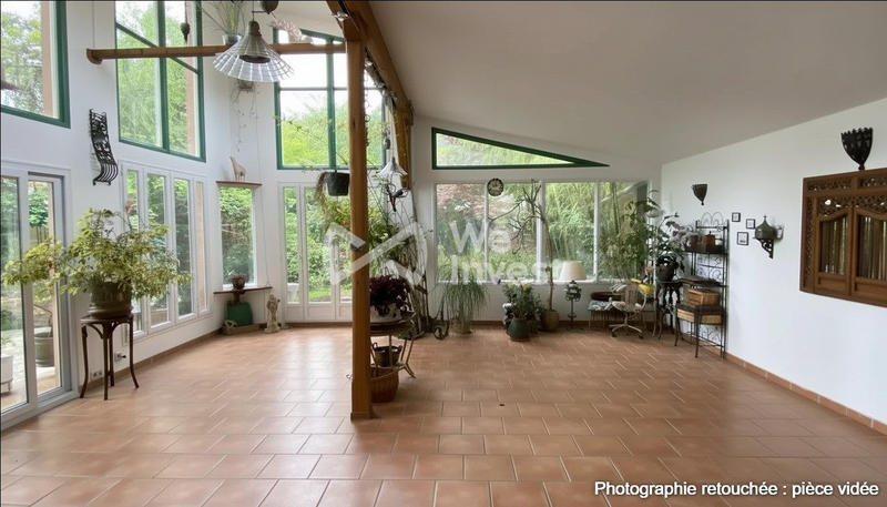 Maison - 248 m² - 8 pièces