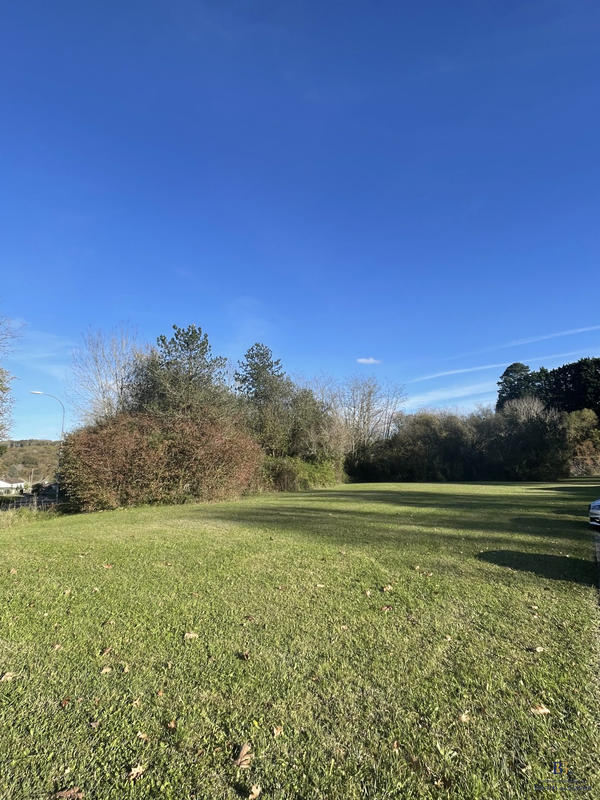 Local d'activités - 655 m²