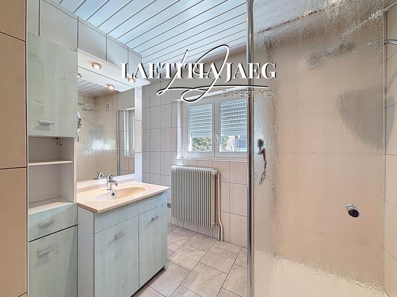 Maison - 272 m² - 10 pièces