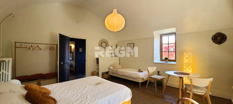 Villa - 320 m² - 13 pièces