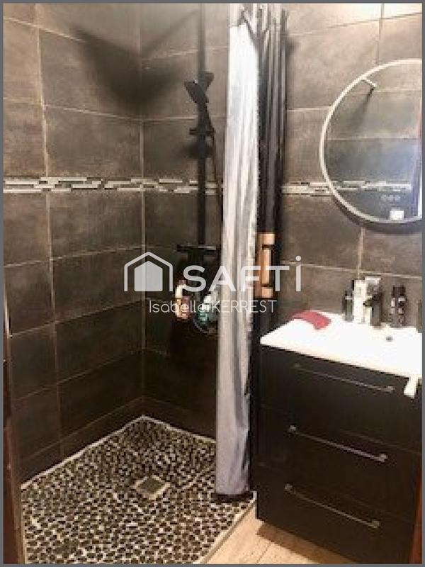 Maison - 176 m² - 10 pièces