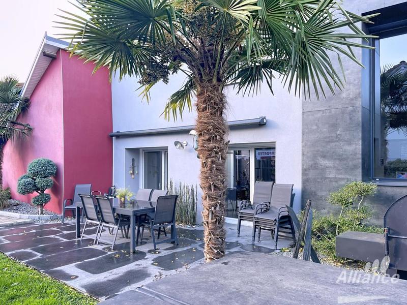 Maison - 170 m² - 6 pièces