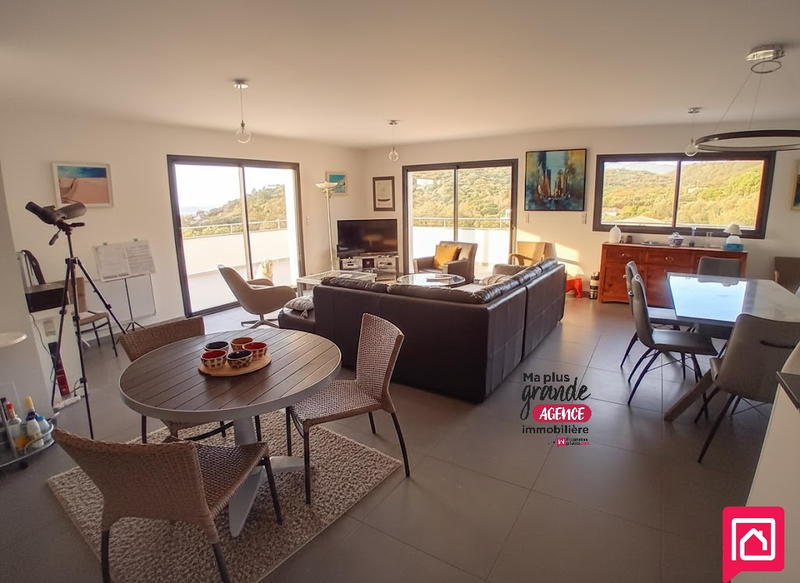 Maison - 147 m² - 6 pièces