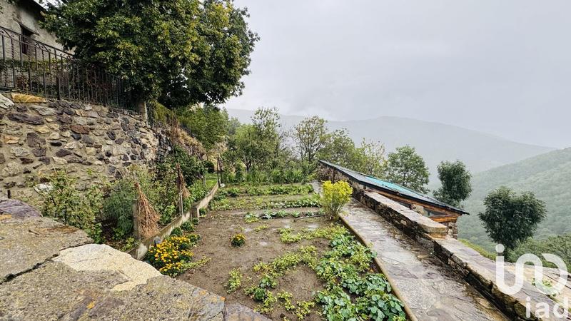 Maison - 303 m² - 4 pièces