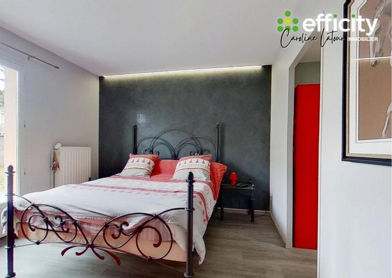 Maison - 121 m² - 6 pièces