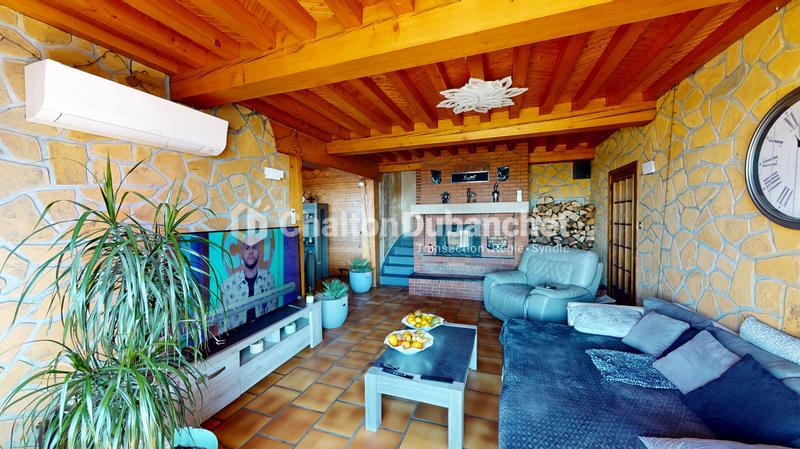 Maison - 266 m² - 10 pièces