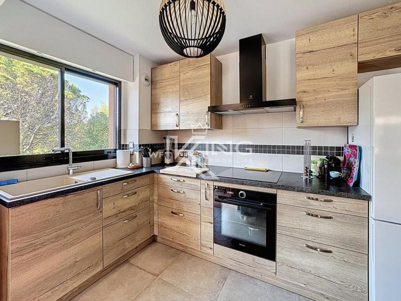 Appartement - 94 m² - 3 pièces