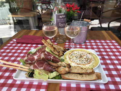 Pizzeria Saladeria les Bikinis