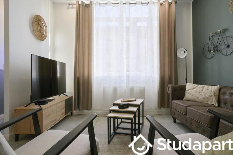 Chambre - 10 m² - 1 pièce