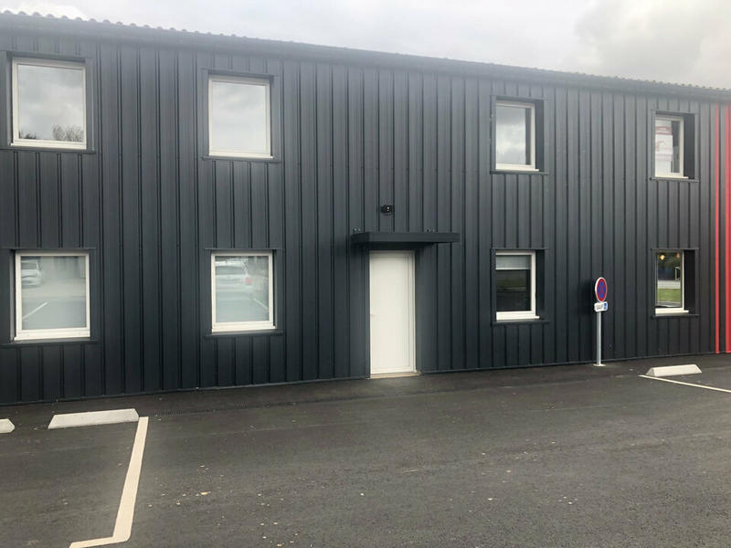 Local d'activité / Entrepôt - 170 m²