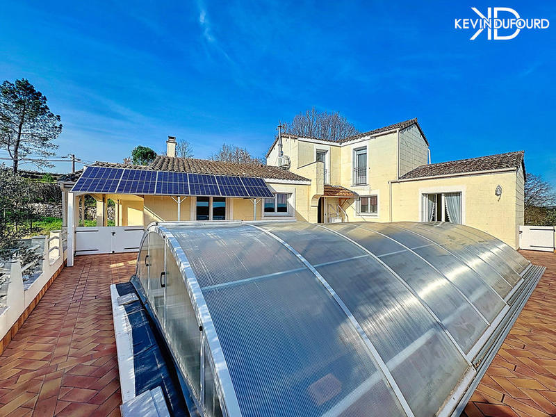 Maison - 110 m² - 6 pièces