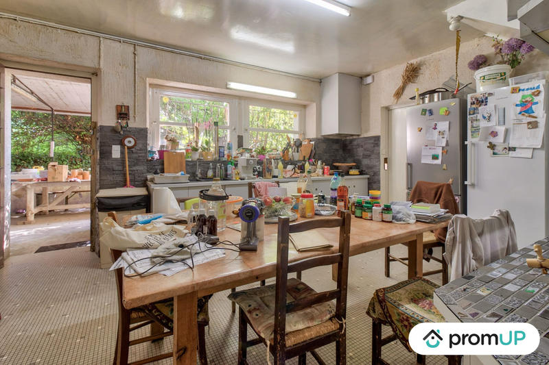 Maison - 200 m² - 7 pièces