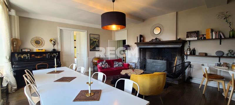 Villa - 320 m² - 13 pièces