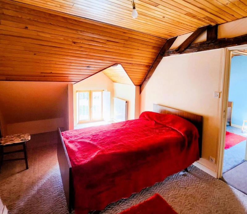 Maison - 120 m² - 8 pièces