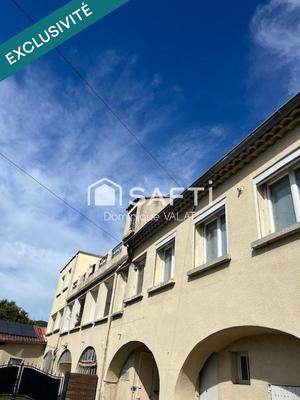 Appartement - 90 m² - 4 pièces