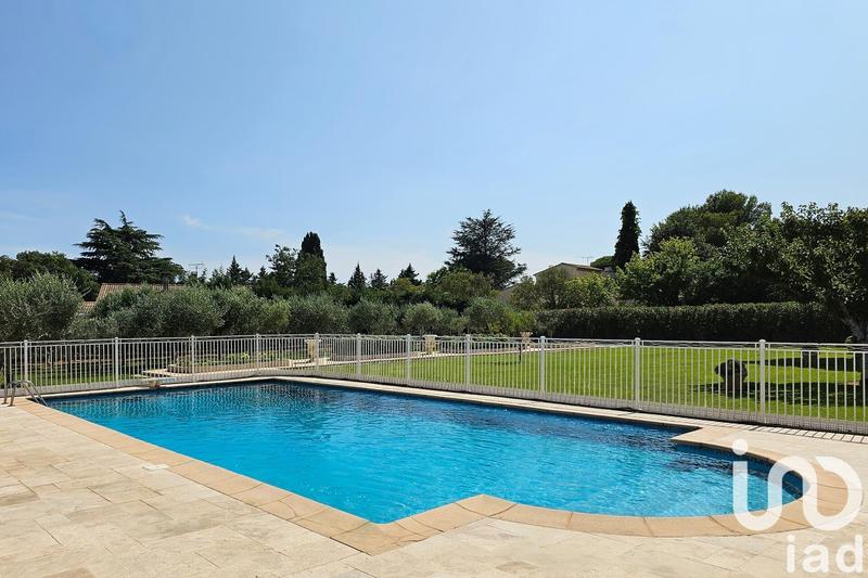 Maison - 220 m² - 9 pièces