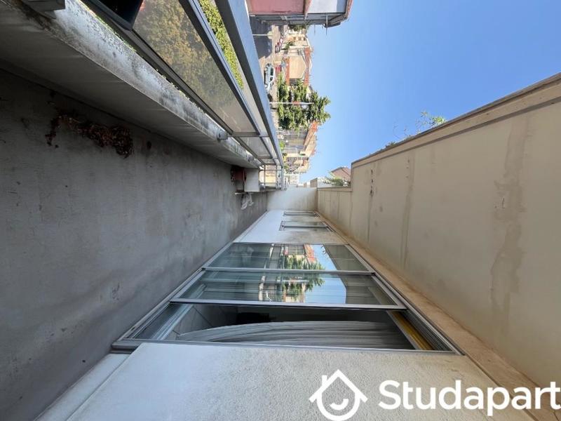 Chambre - 9 m² - 1 pièce