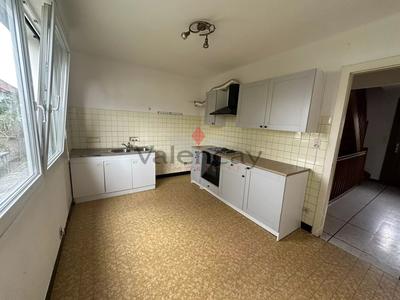 Maison - 138 m² - 7 pièces