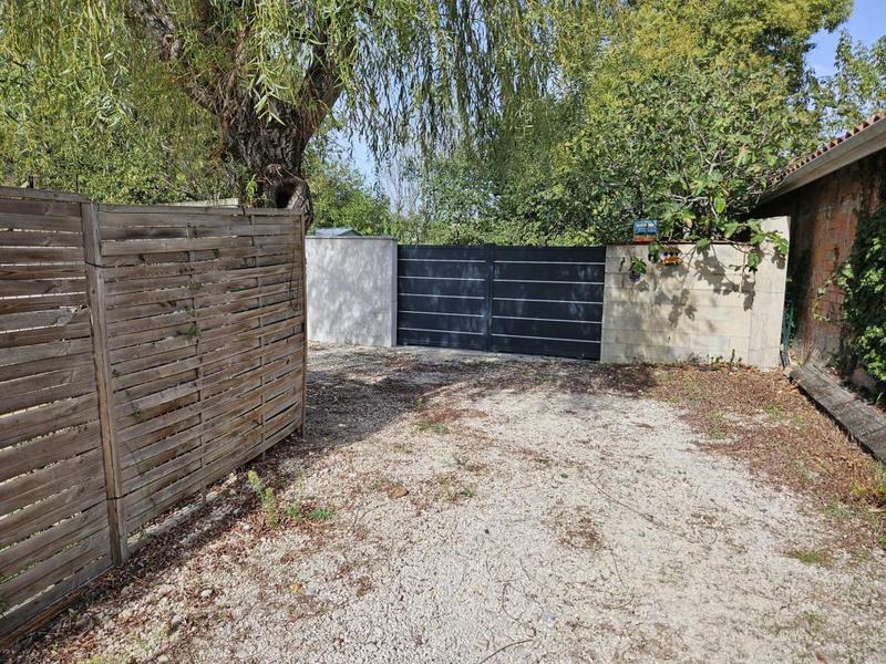 Terrain constructible - 673 m²