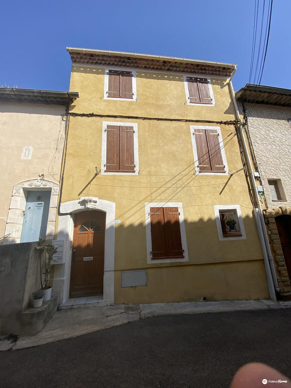 Maison - 142 m² - 9 pièces