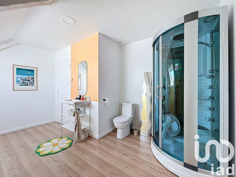 Maison - 284 m² - 7 pièces