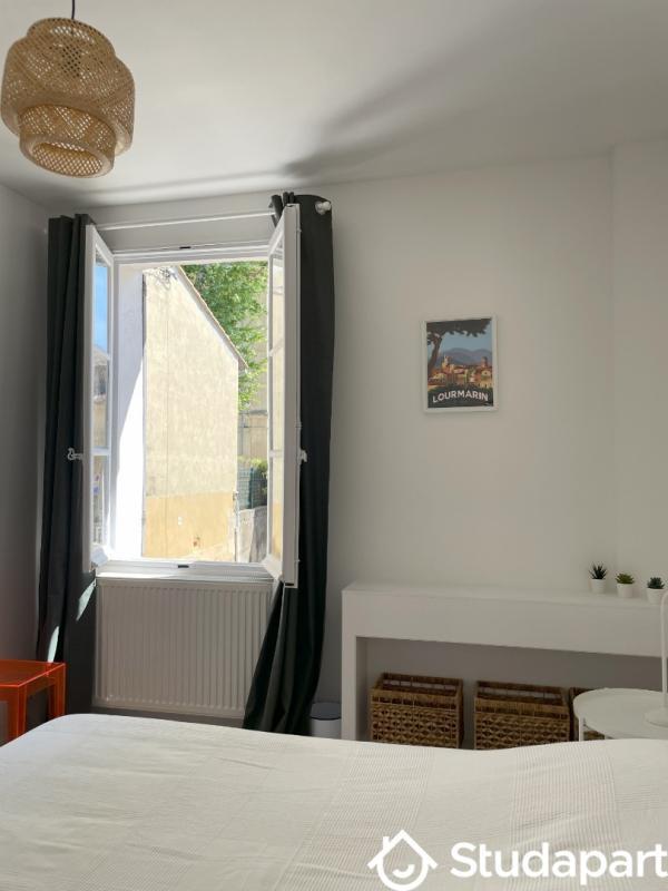 Chambre - 11 m² - 1 pièce