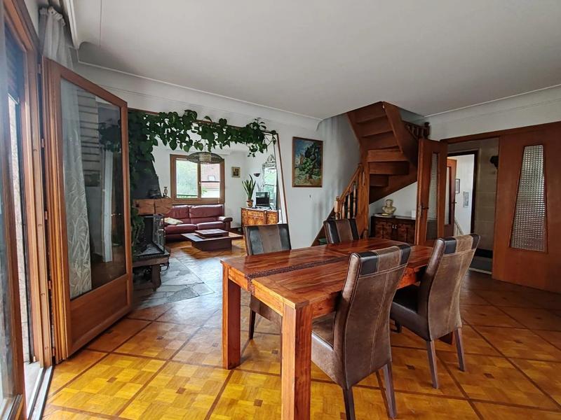 Maison - 143 m² - 6 pièces