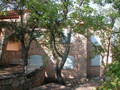 Maison - 225 m² - 7 pièces