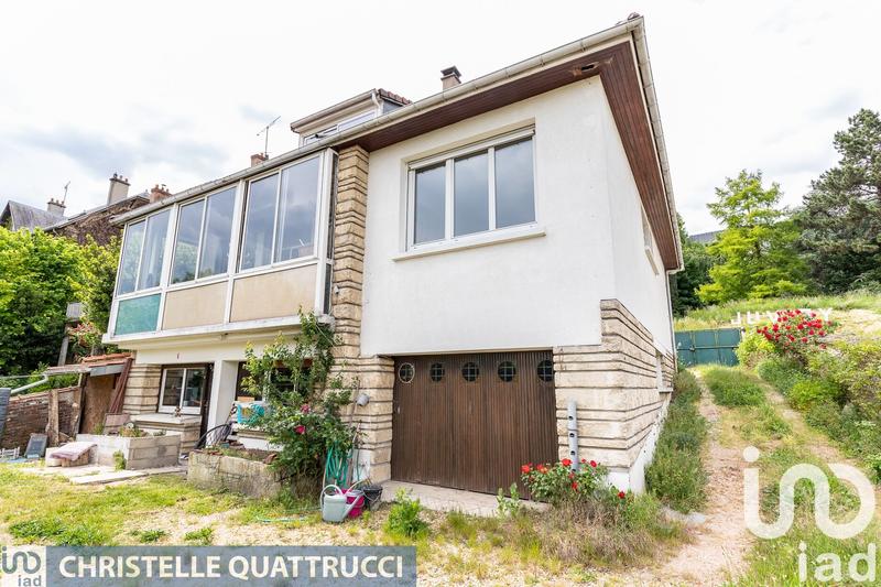 Maison - 182 m² - 8 pièces