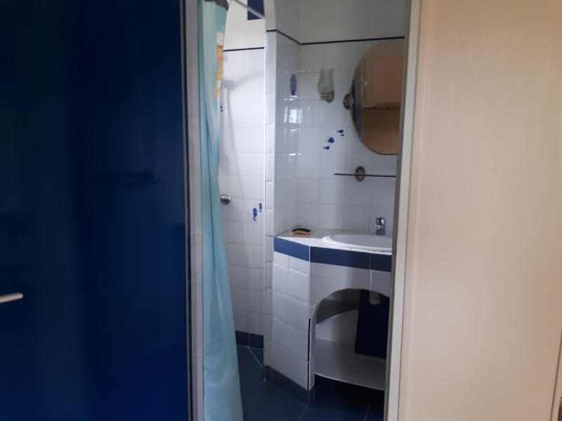 Propriété - 241 m² - 10 pièces