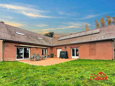 Maison - 202 m² - 8 pièces