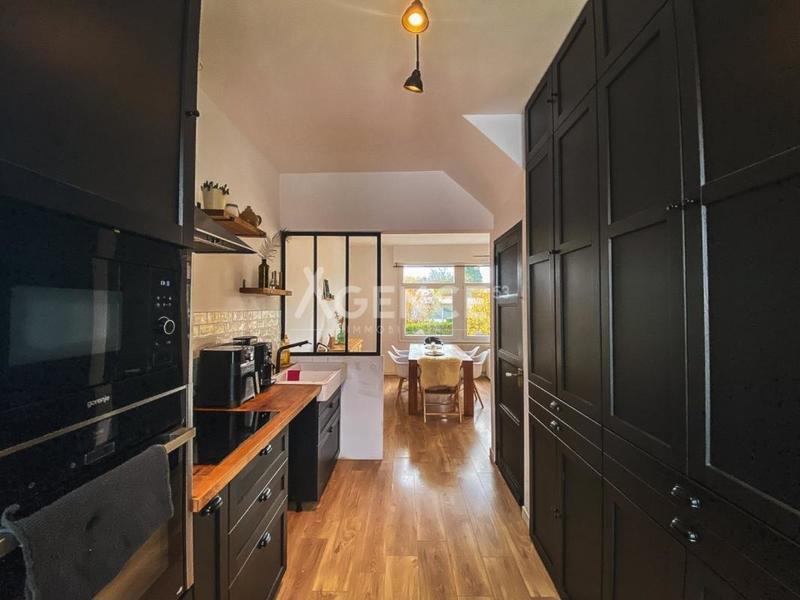 Maison - 98 m² - 5 pièces