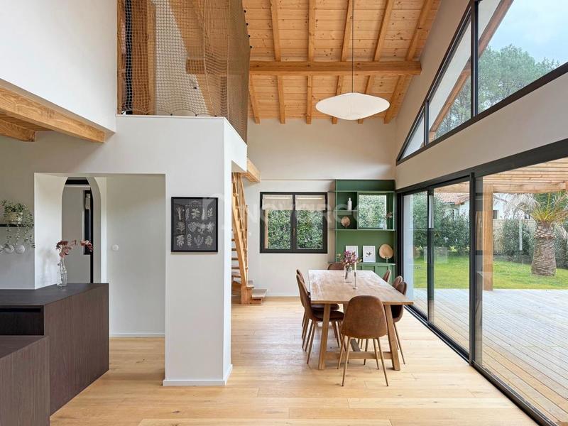 Villa - 170 m² - 5 pièces