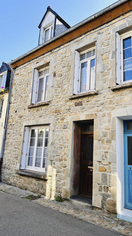 Maison - 97 m² - 6 pièces