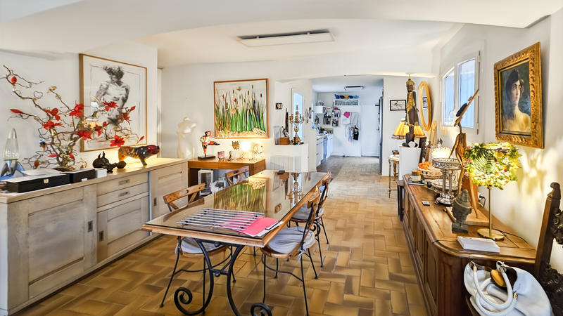 Villa - 187 m² - 7 pièces