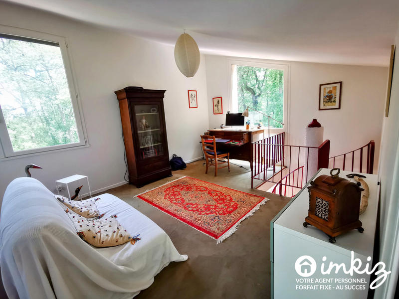 Maison - 260 m² - 9 pièces