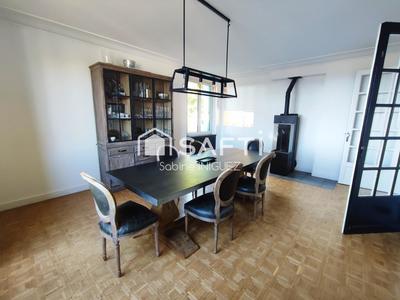 Maison - 206 m² - 10 pièces